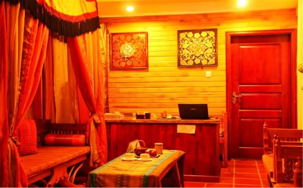 Цзинхун: Xishuangbanna Elephanthome Yododo Inn