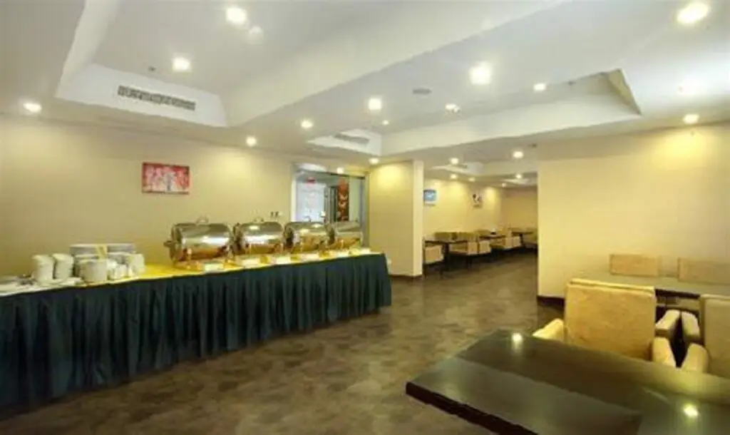 Шанхай: Shanghai Nanyuan E Home Hotel