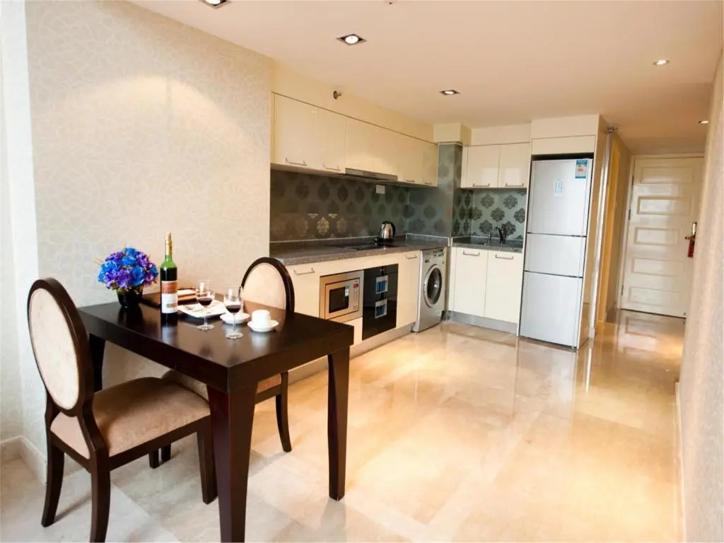 Гуанчжоу: Guangzhou Yicheng Golden Apartment