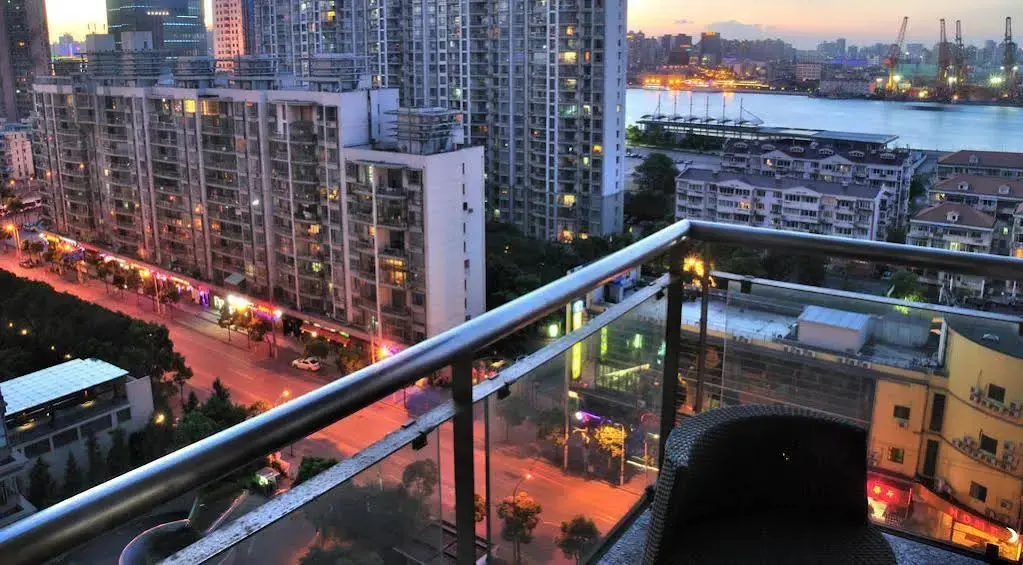 Шанхай: i Shangju Service Apartment