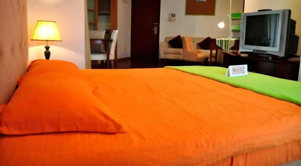 Шанхай: i Shangju Service Apartment
