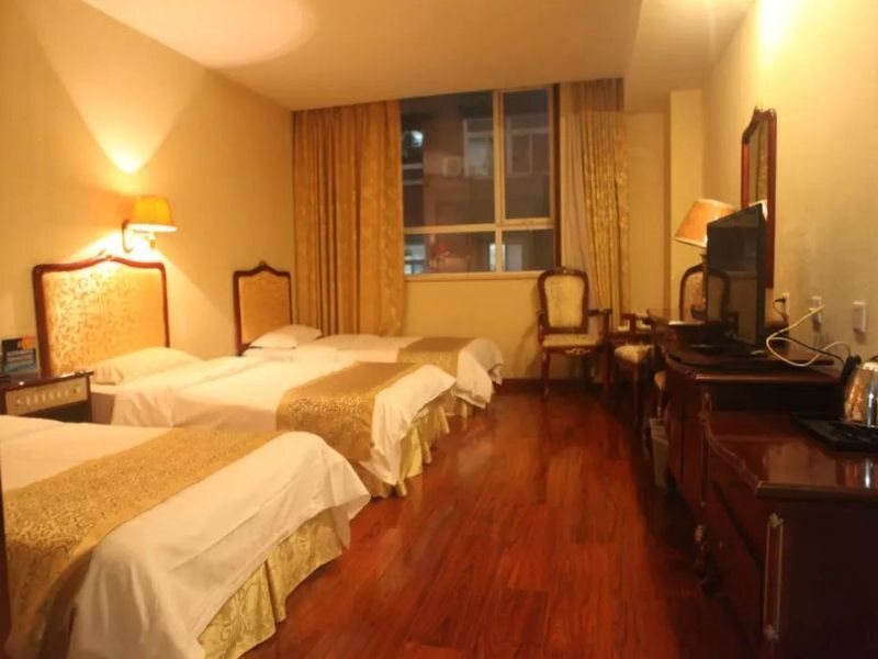 Пекин: Beijing Century Huangshan Hotel