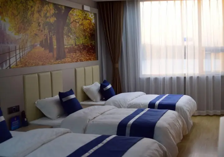 Пекин: Golden Phoenix Hotel
