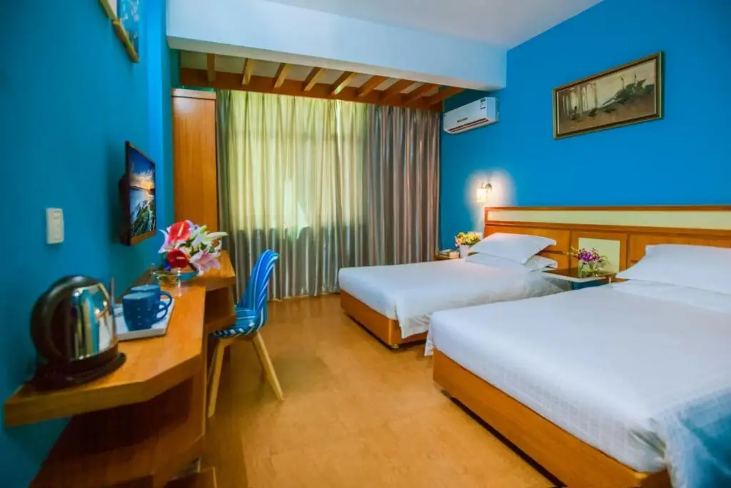 Санья: Sanya Tropical Island Hotel