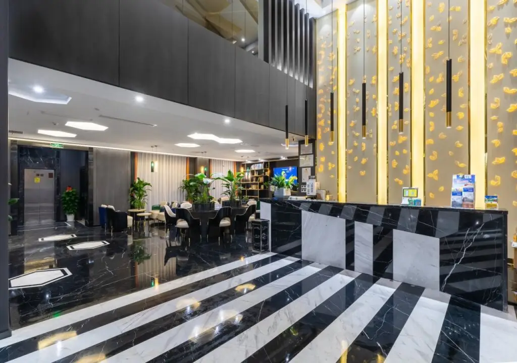 Yiwu European Cultural Theme Hotel — фото 1