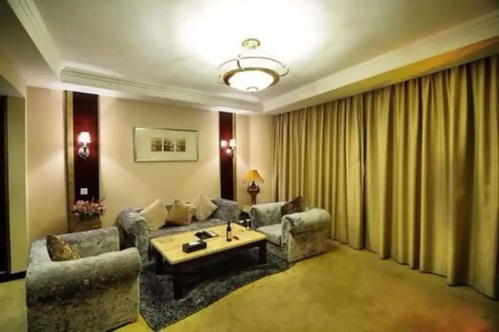 Яньтай: Vienna International Hotel Shandong Yantai FTA Jinshatan Xingyi Square