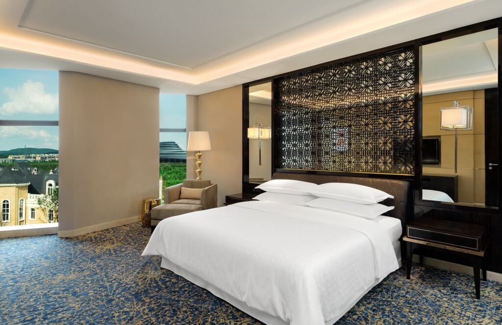 Чанчунь: Sheraton Changchun Jingyuetan Hotel