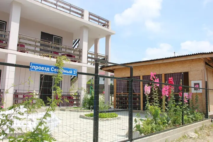 Архипо-Осиповка: Guest house Pchelka