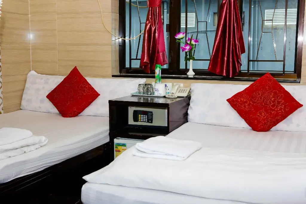 Гонконг: Everest Base Camp Hostel