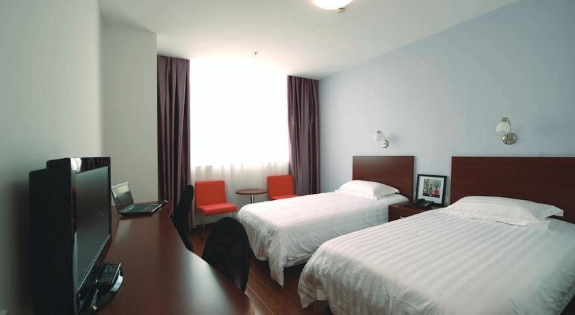 Шанхай: Baiyi Hotel Apartment