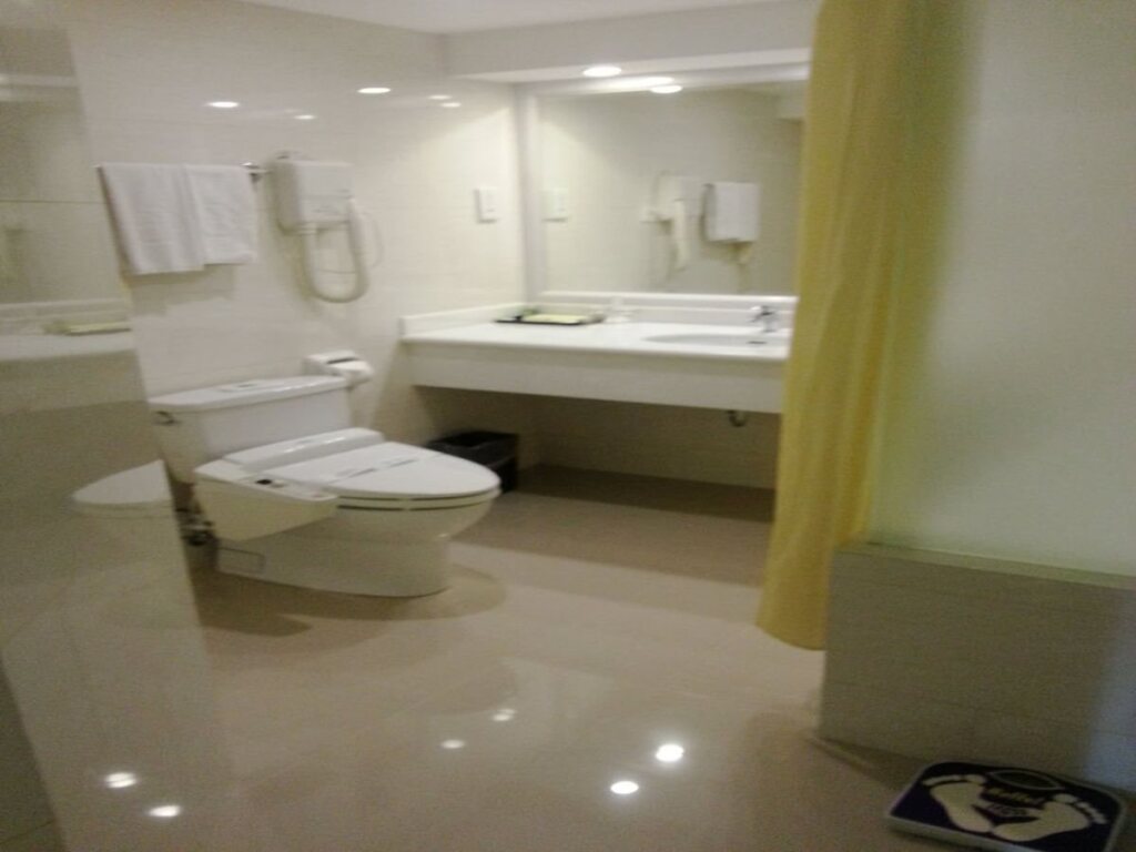 Шанхай: Shanghai Rich Garden Hotel
