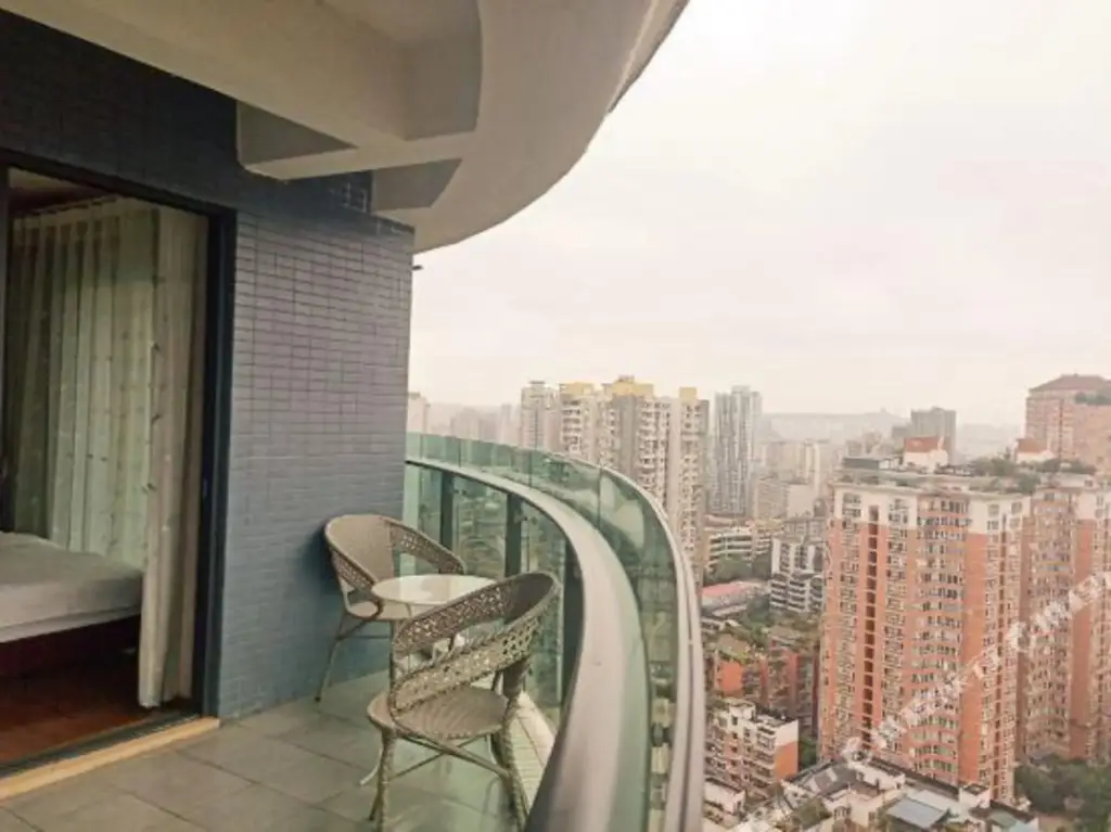 Чунцин: Chunluyuan International Apartment Hotel