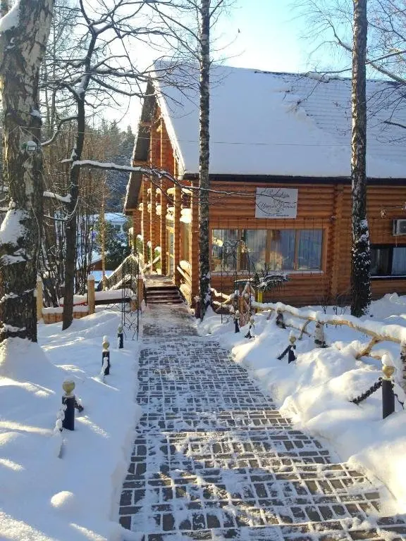 Ульянково: База отдыха Солнечный залив