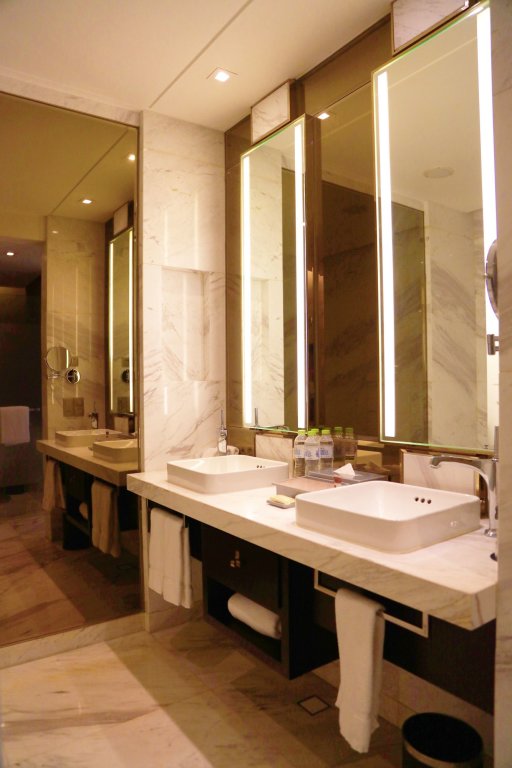 Циндао: Sheraton Qingdao Licang Hotel