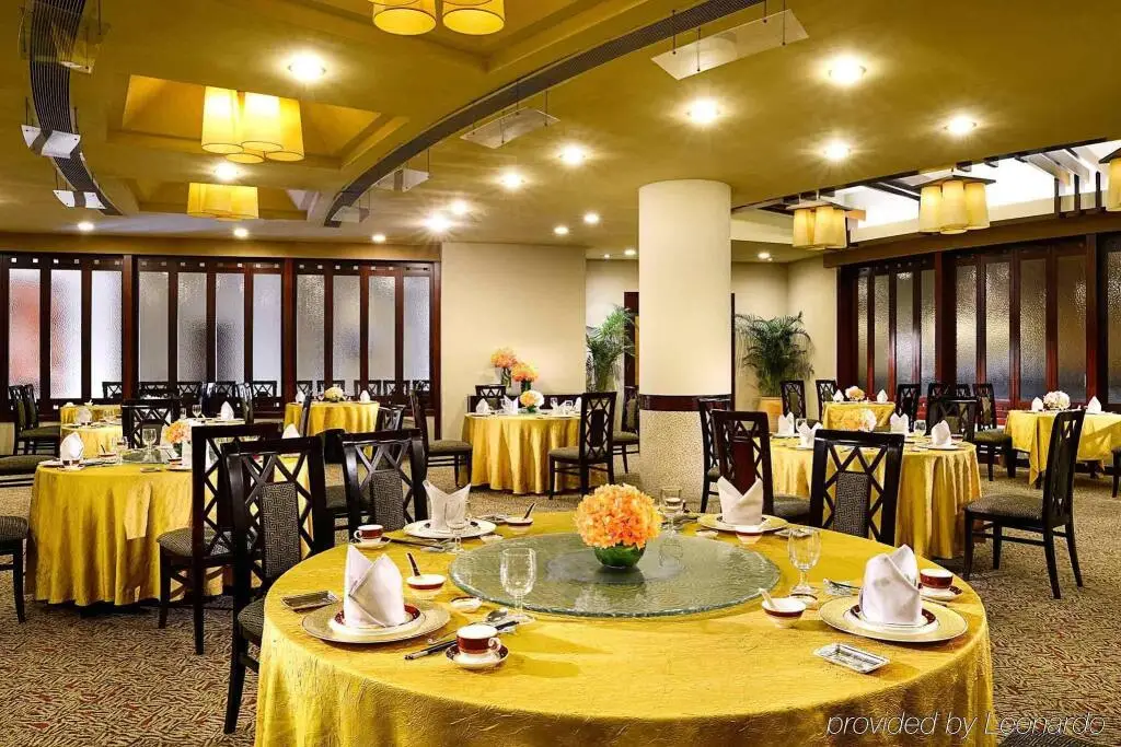 Дунгуань: Tangla Dongguan