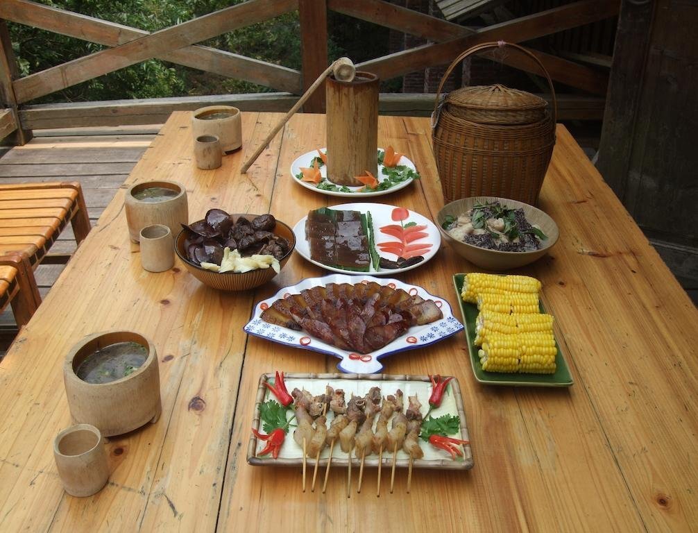 Longsheng: Longsheng DTW Hot Spring Folk Culture Resort