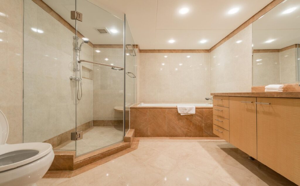 Шанхай: Shanghai Centre Serviced Apartment
