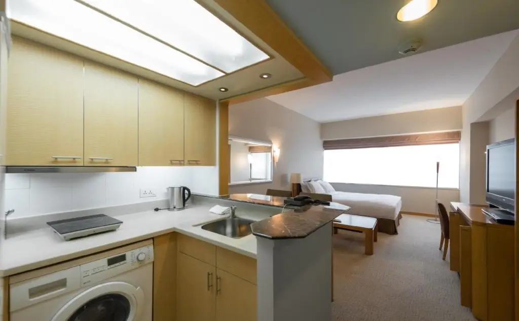 Шанхай: Shanghai Centre Serviced Apartment