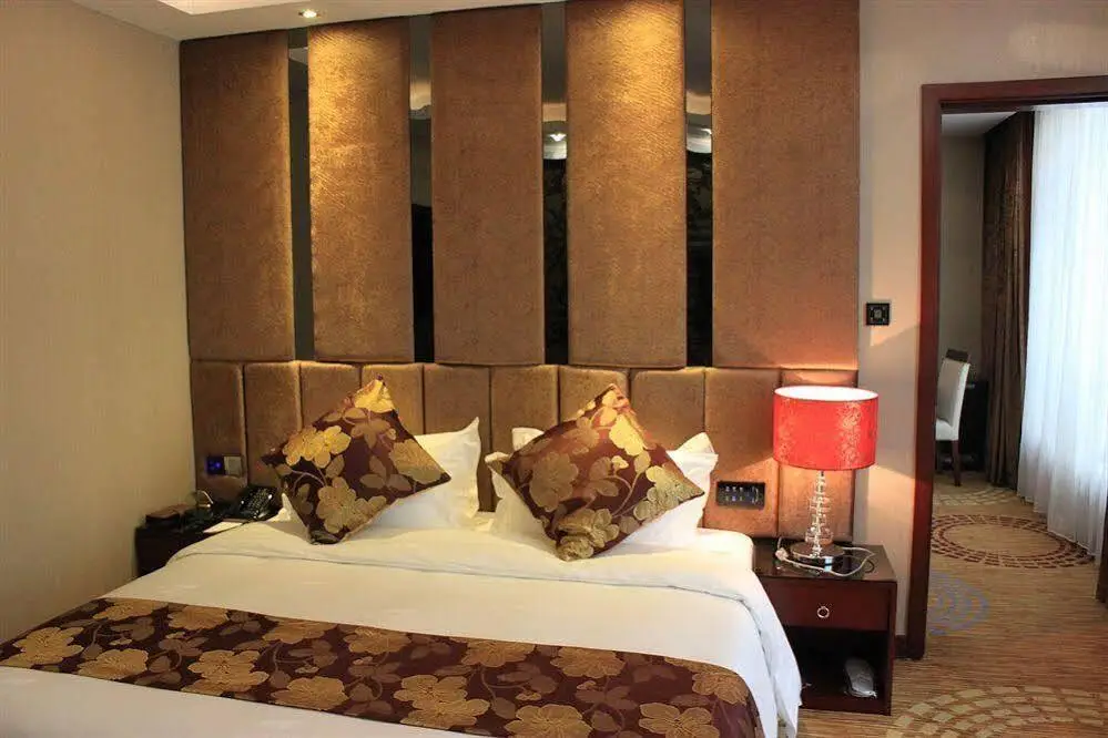 Sofis Tian Tian Holiday International Hotel — фото 1