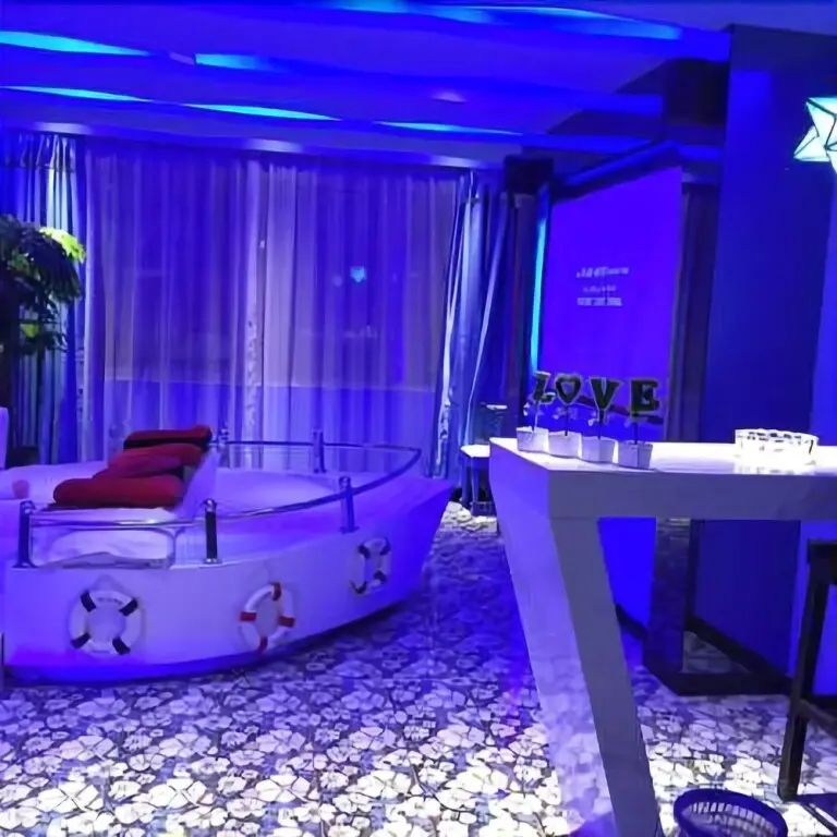 Шанхай: Love Theme Hotel - Shanghai Yuyuan Garden Branch
