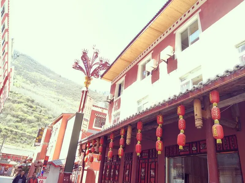 Цзючжайгоу: Jiuzhaigou Zhaozilong New Inn