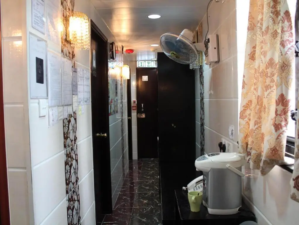 Гонконг: Holland Guest House
