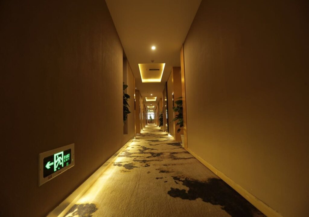 Шэньчжэнь: Ease Hotel (Shenzhen Huaqiangbei Yannan Metro Station)