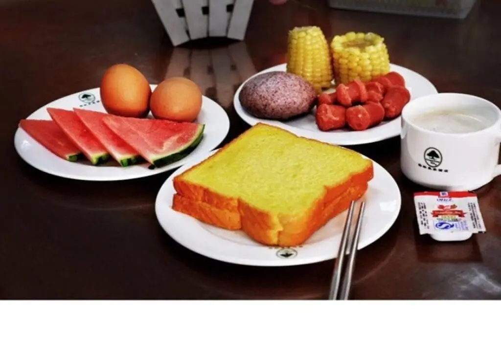 Шанхай: GreenTree Inn ShangHai Middle YanAn Road Express Hotel