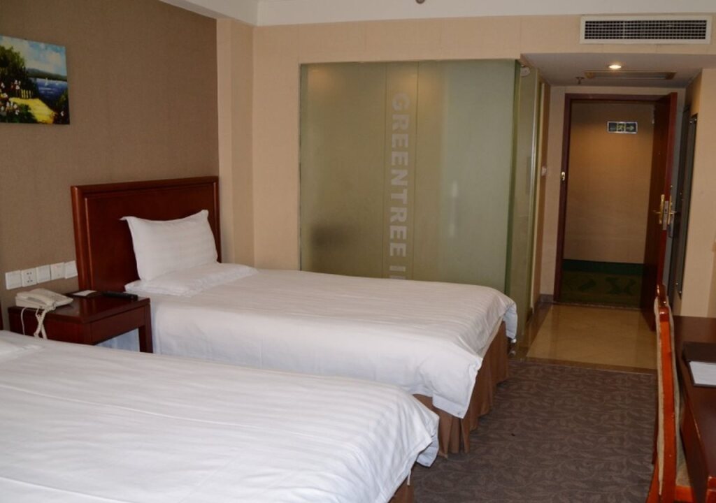 Шанхай: GreenTree Inn ShangHai Middle YanAn Road Express Hotel
