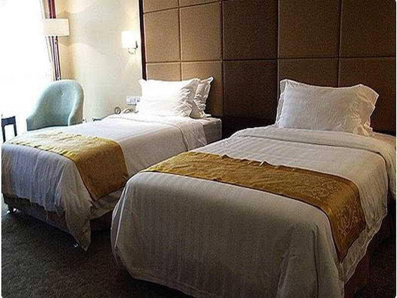 Яньтай: Ramada Plaza