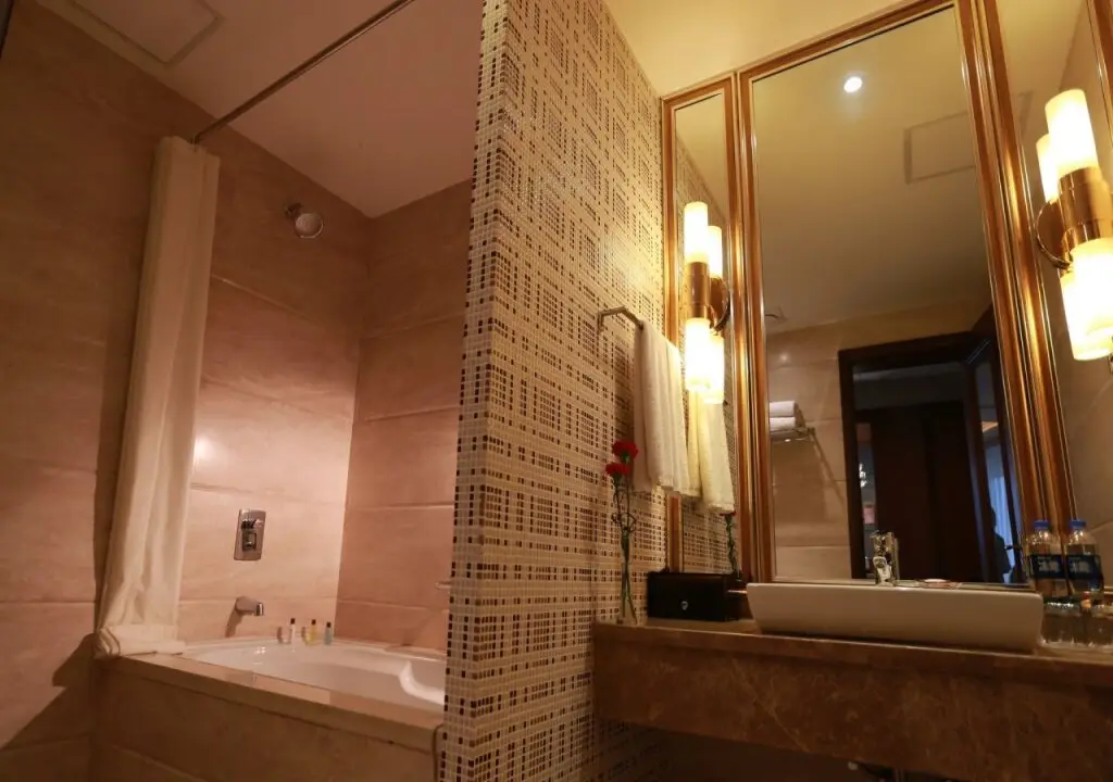 Шэньян: Huaren SuYu  Hotel