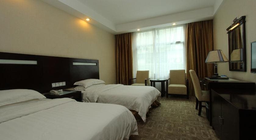 Чжанцзяцзе: Royal Hotel