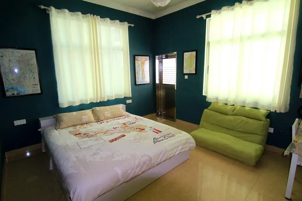 Goodn8 Love Guest House — фото 1