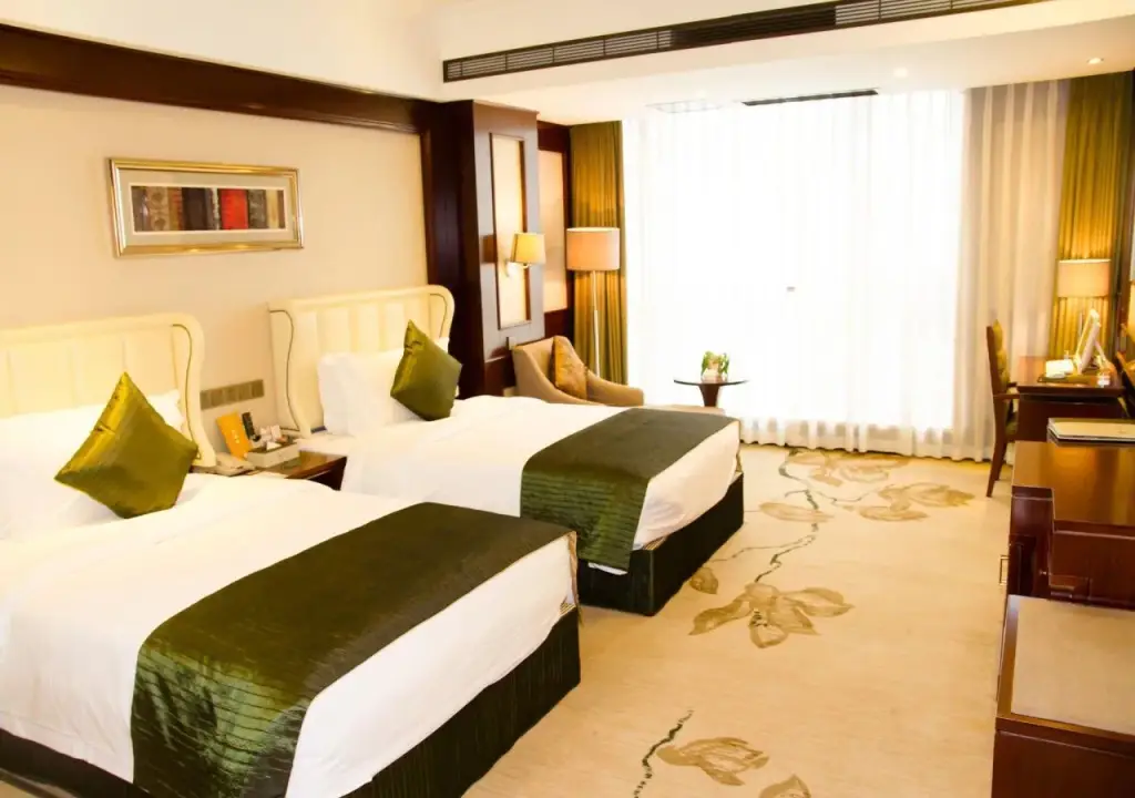 Чэнду: SandalWood Hotel  Chengdu
