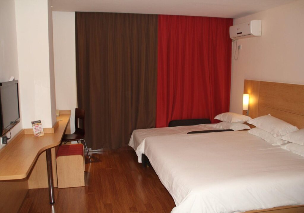 Ханчжоу: Ibis Hangzhou Huanglong Sports Center Hotel