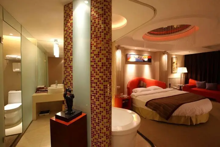 Тяньцзинь: UC by Hyatt West Railway St Hotel