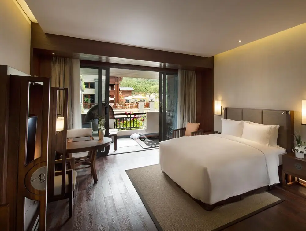 DoubleTree Resort by Hilton Hotel Hainan - Qixianling Hot Spring — фото 1