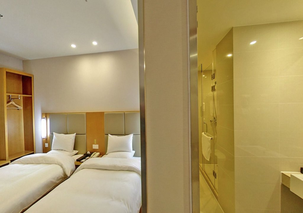 Шанхай: JI Hotel Xie Tu Road Shanghai