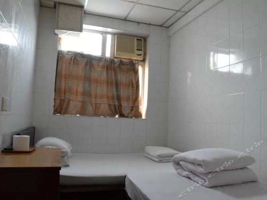 Гонконг: First Guest House