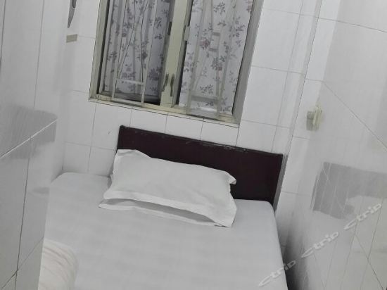 Гонконг: First Guest House
