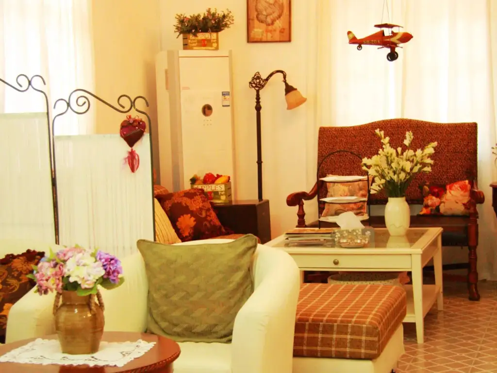 Гуйлинь: Helens Home