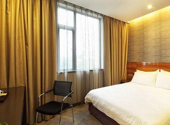 Нанкин: Nanjing Grand 5D Hotel