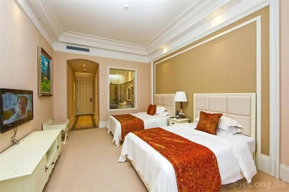 Яньтай: Blue Sky Hotel Yantai