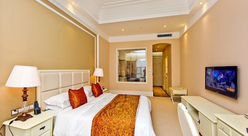 Яньтай: Blue Sky Hotel Yantai