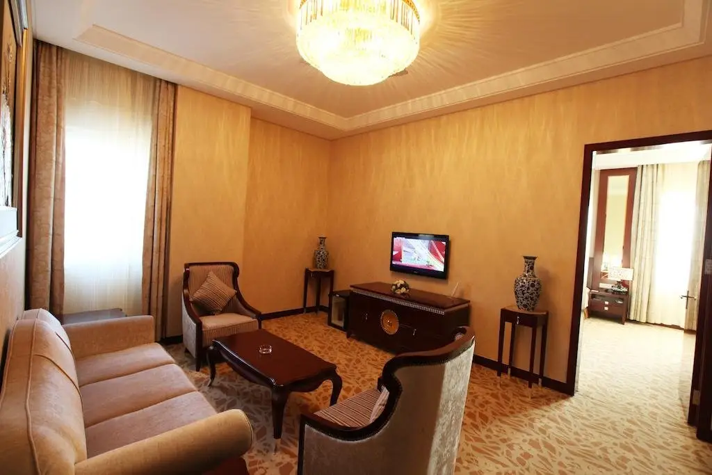 Харбин: Qilu International Hotel
