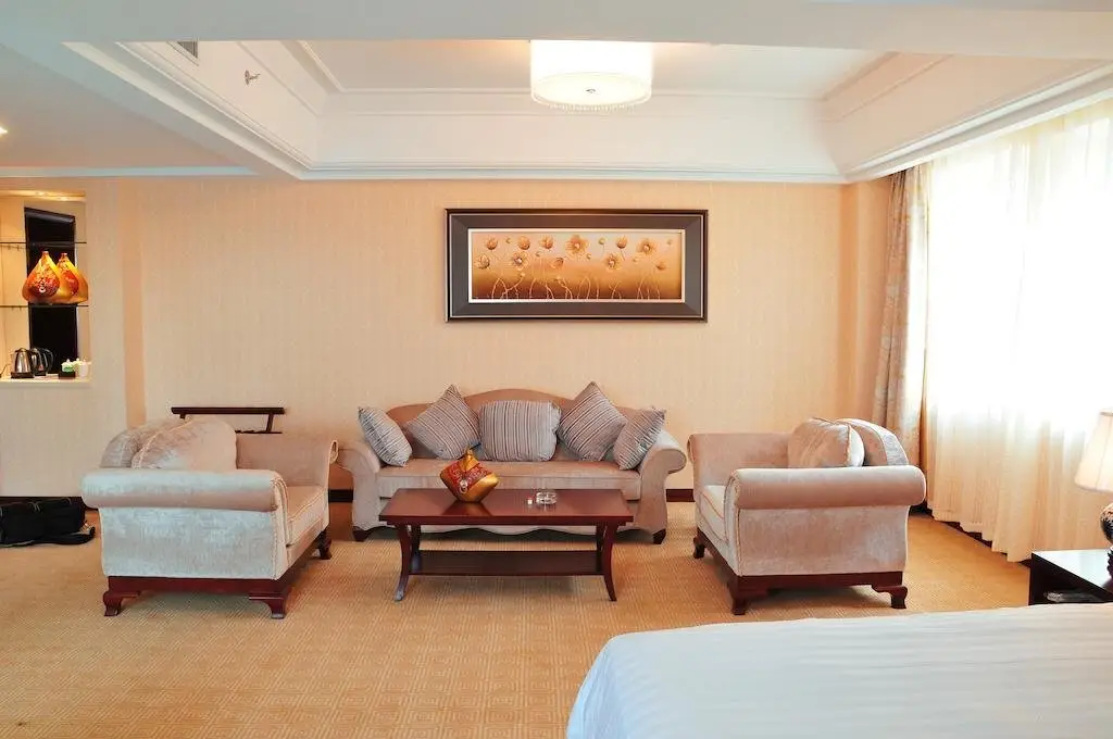 Харбин: Qilu International Hotel