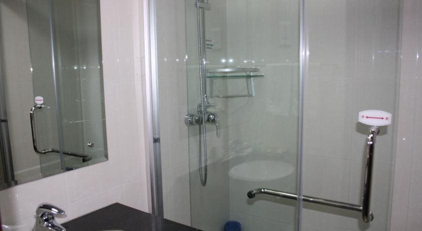 Яньтай: Financial Hotel Yantai