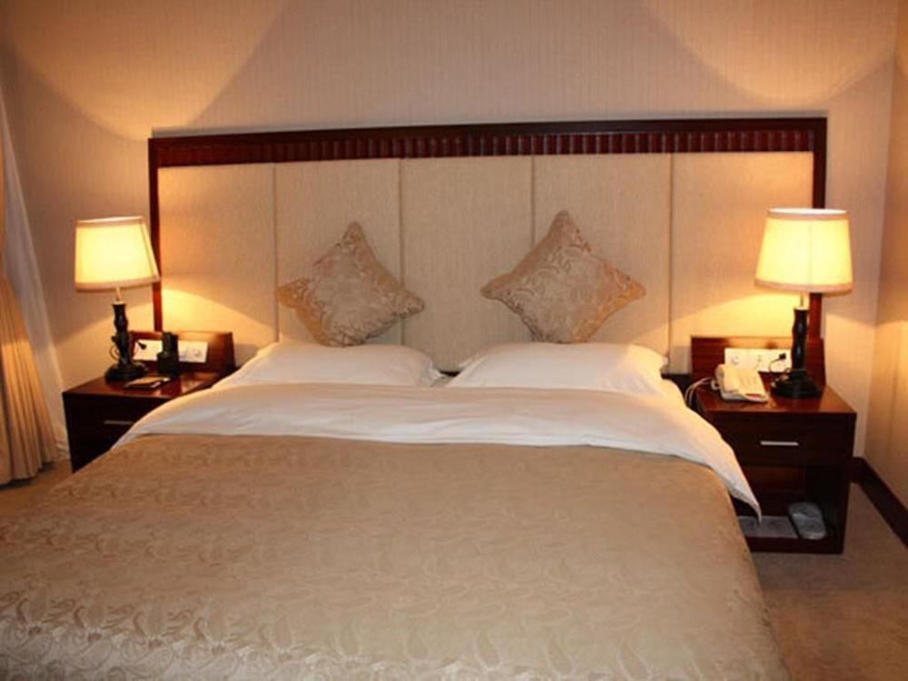 Яньтай: Financial Hotel Yantai