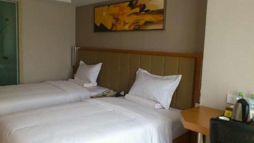 Санья: JI Hotel Sanya Zhong Xin