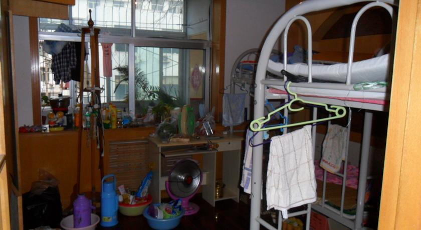 Цзинань: Jinri Friendship Apartment Hongjialou Road